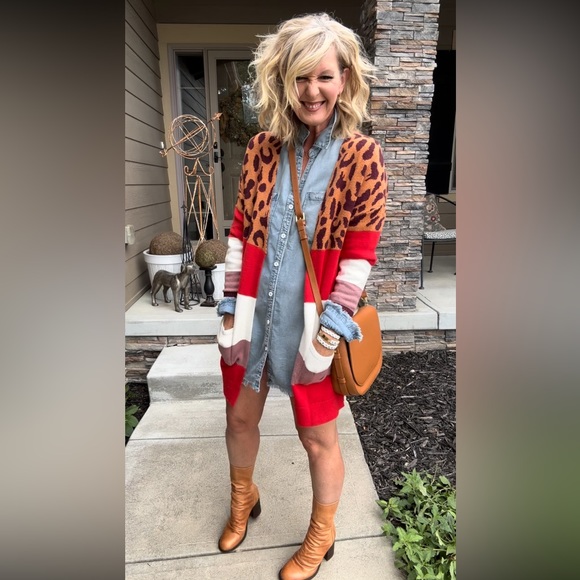 Colorblock Cardigan - Picture 2 of 12